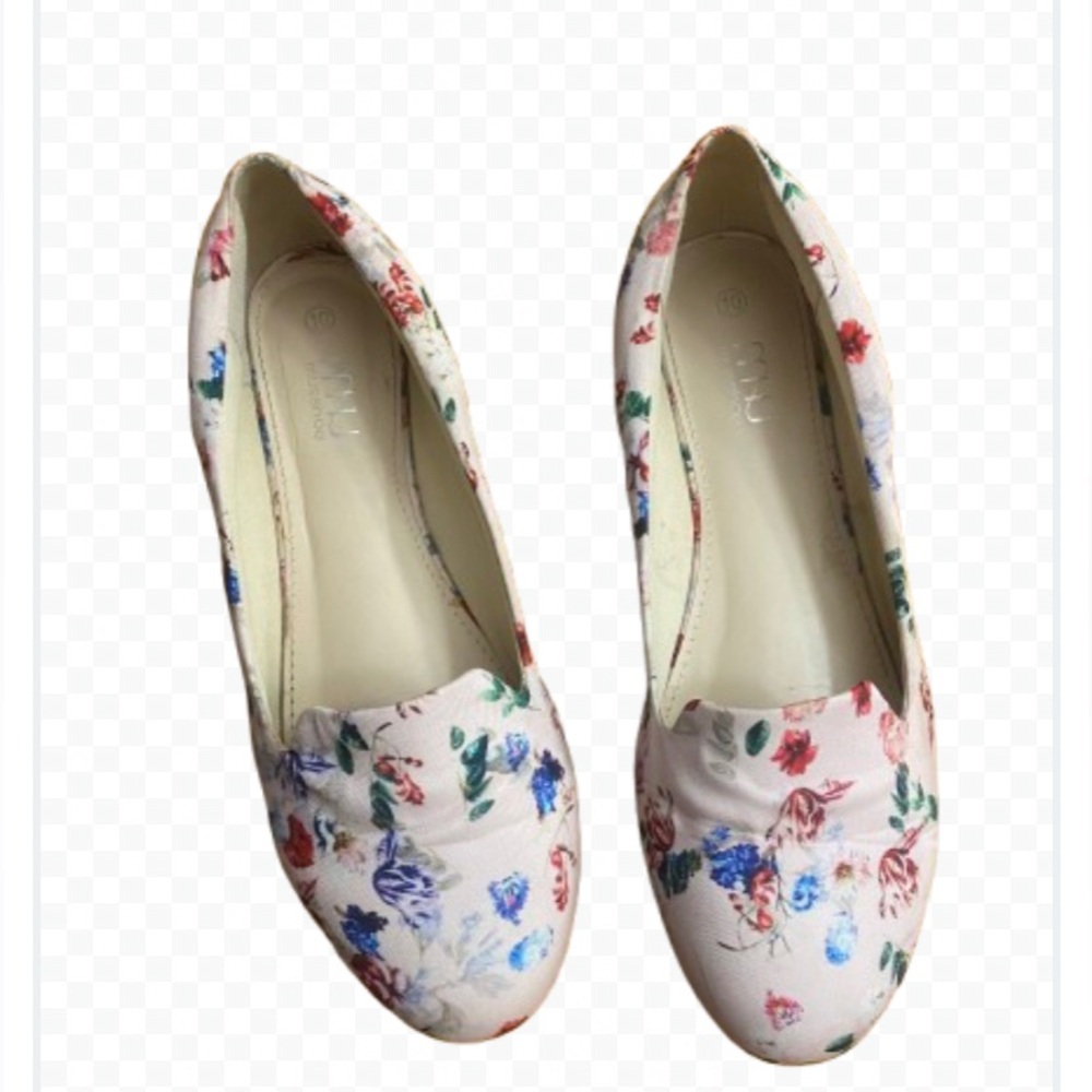 MUSSHOE Flats Shoes Women Round Toe 
Memory Foam Pink Floral Shoes Sz 10